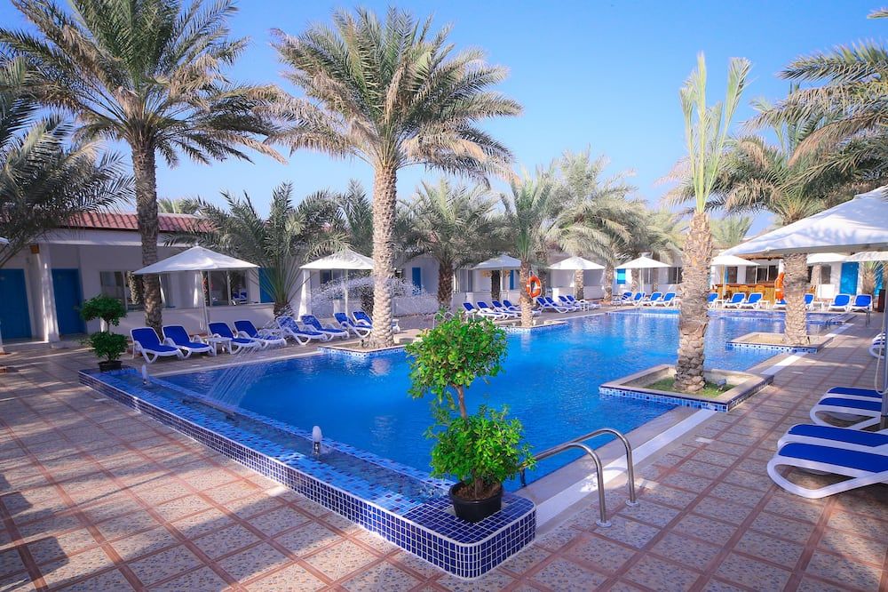 حوض السباحة صورة