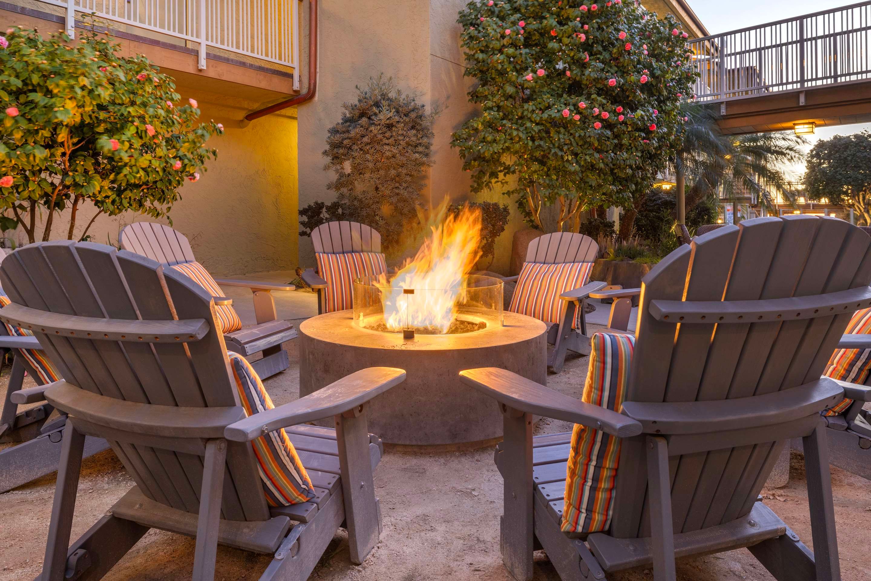 شرفة مرصوفة