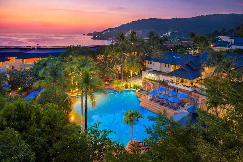 حوض السباحة صورة