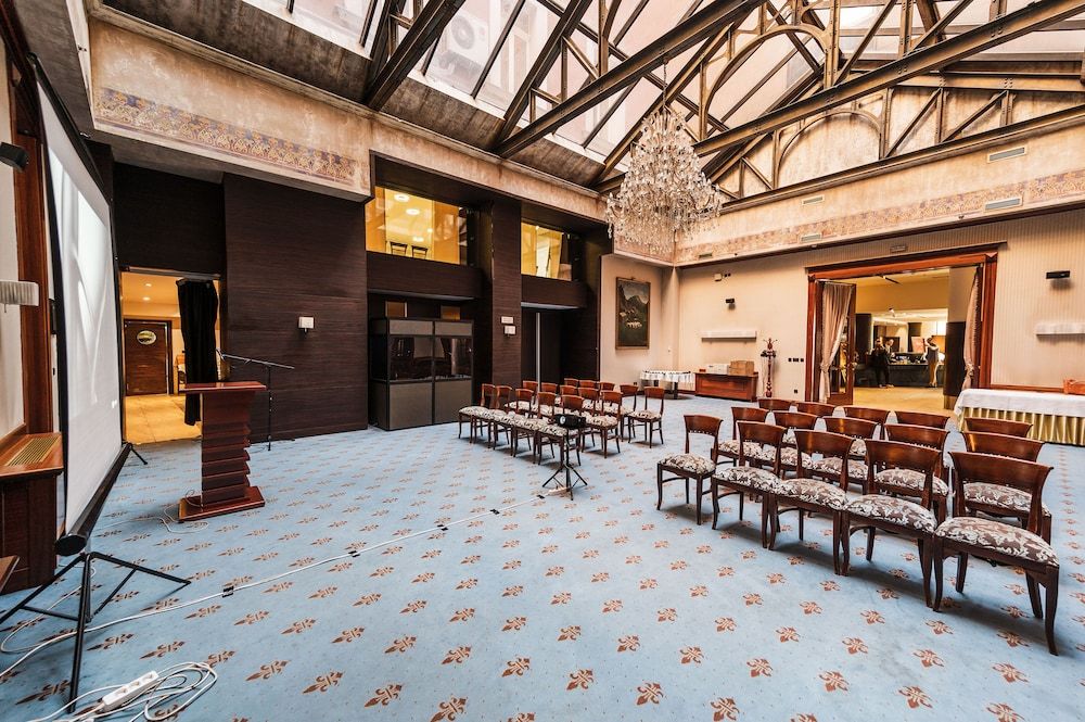 غرفة الاجتماعات