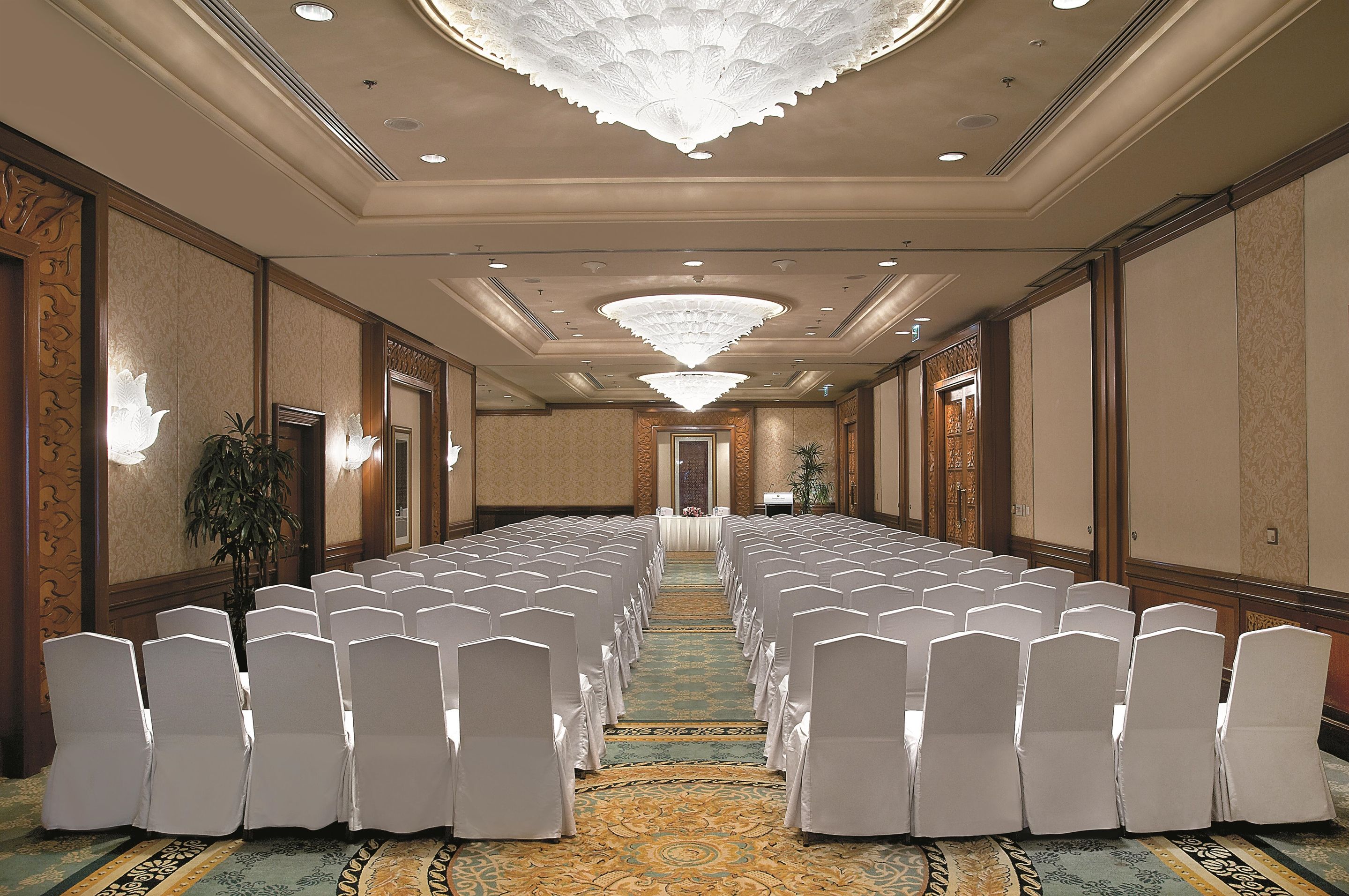 غرفة الاجتماعات