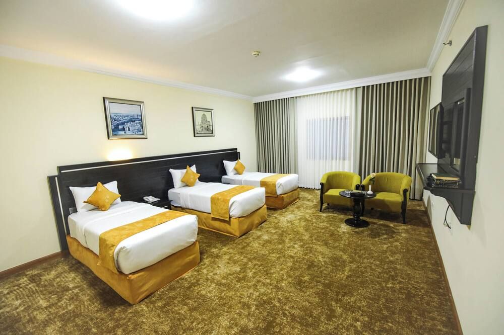 آخر