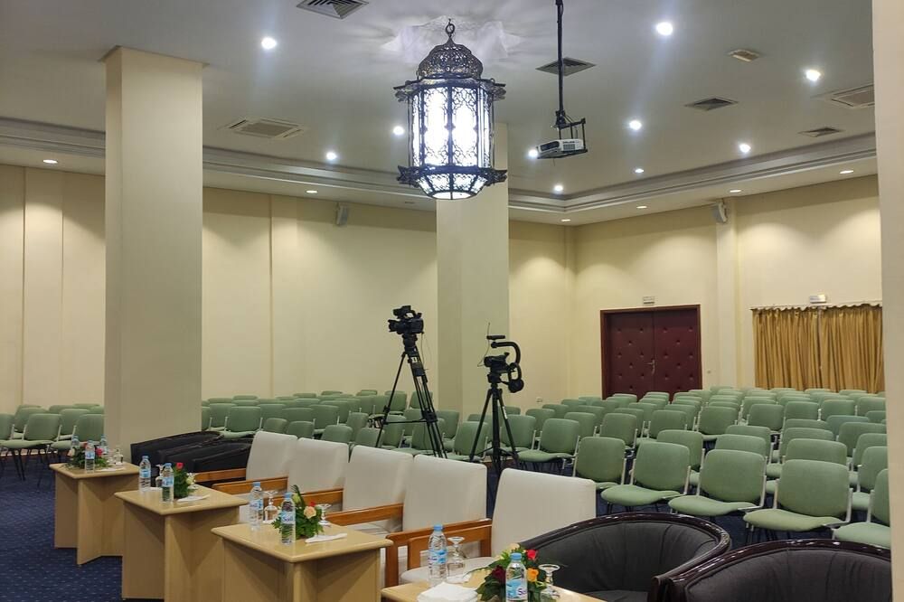 غرفة الاجتماعات