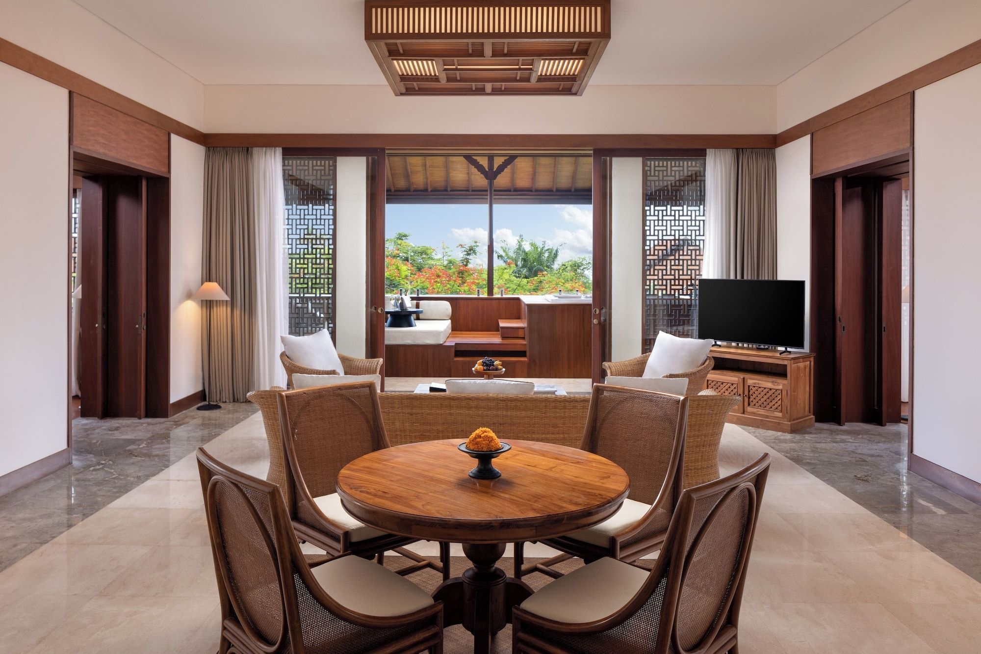 غرفة طعام صورة