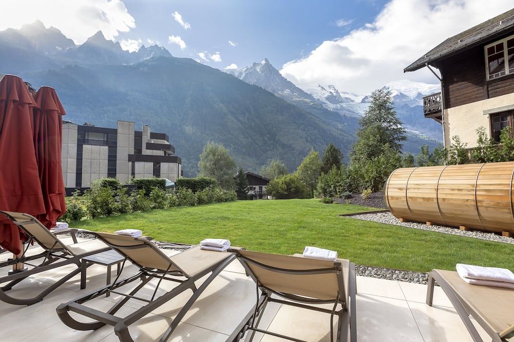 شرفة مرصوفة