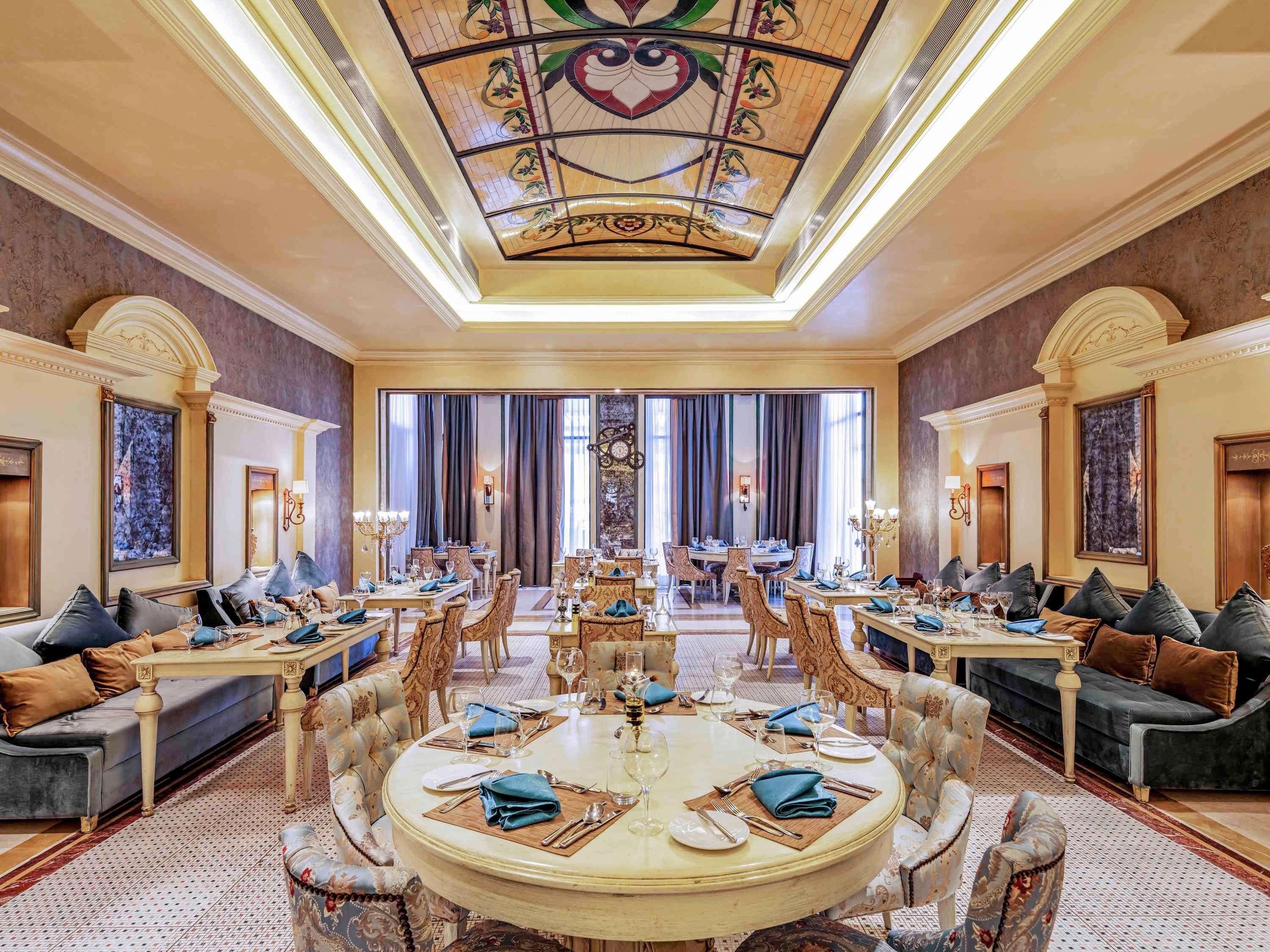 مطعم
