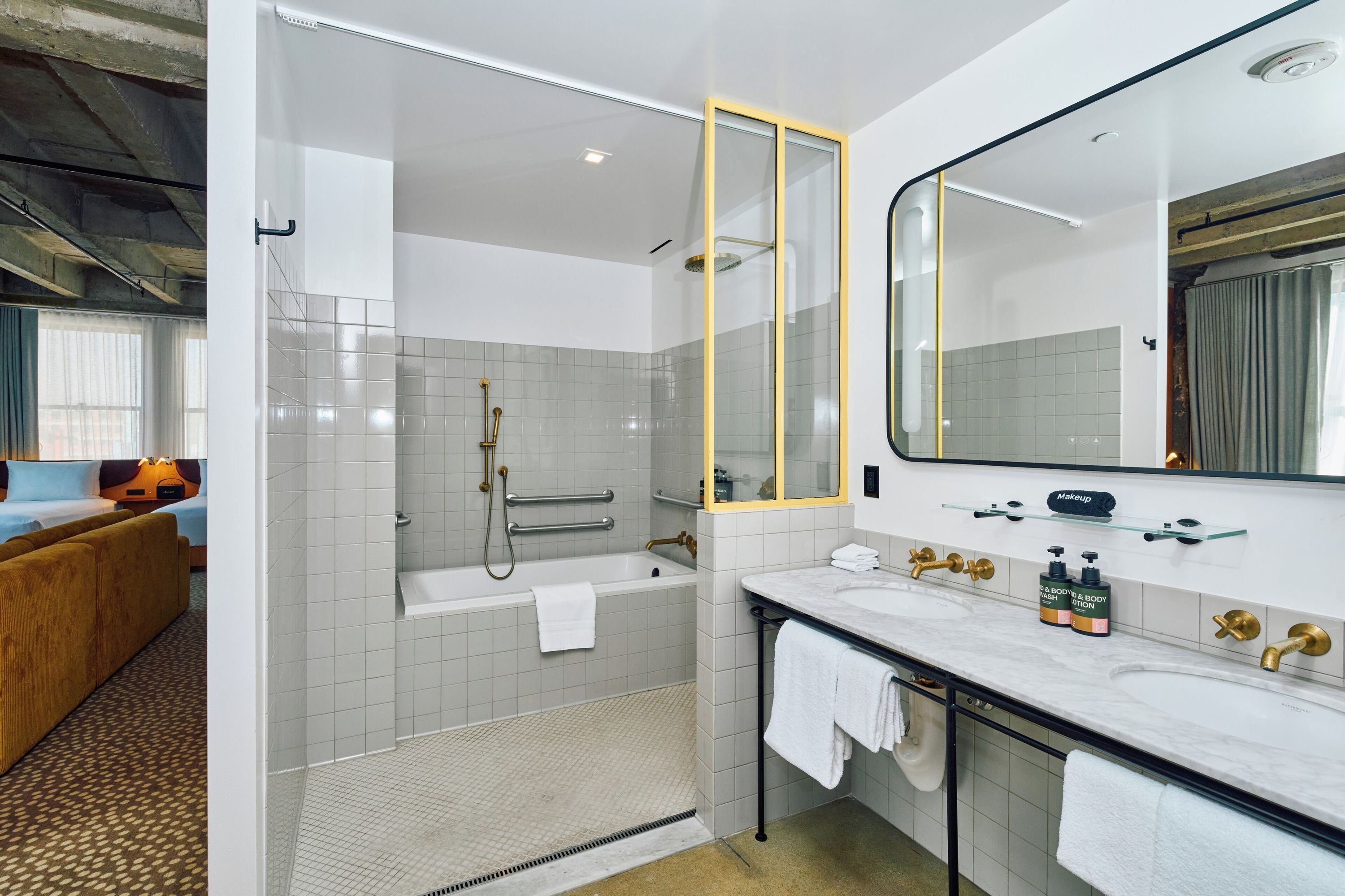 آخر