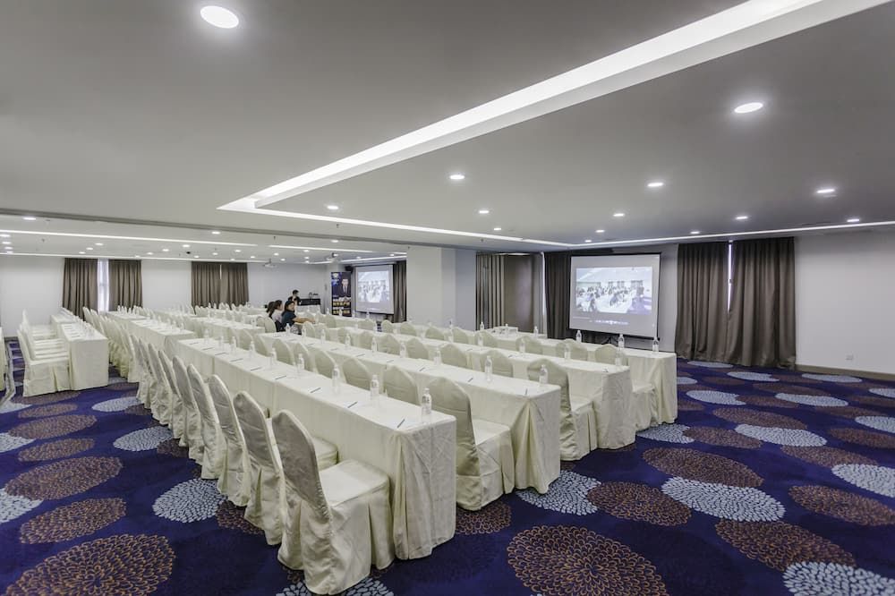 غرفة الاجتماعات