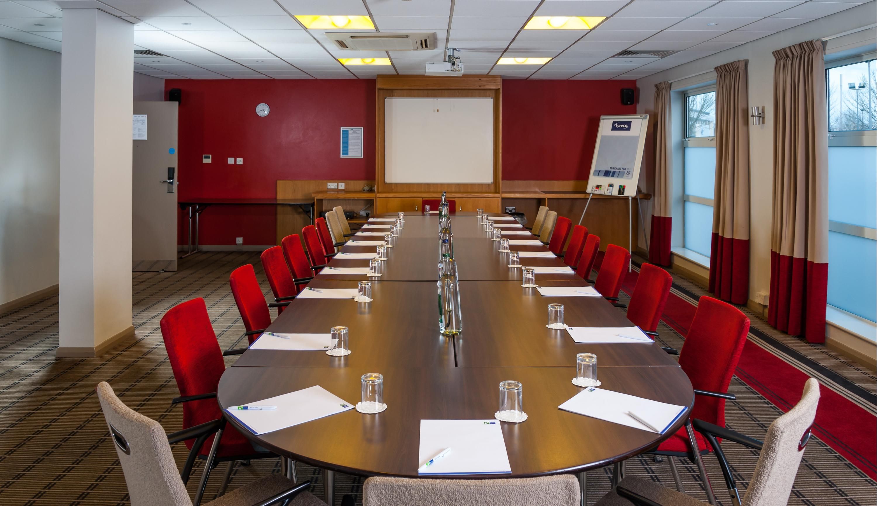 غرفة الاجتماعات