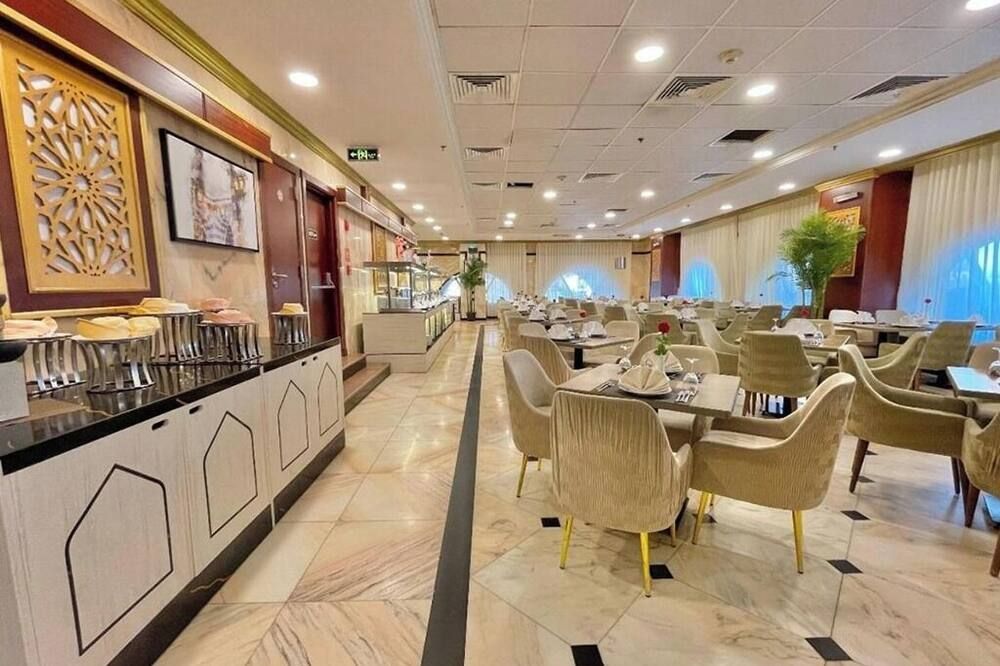مطعم
