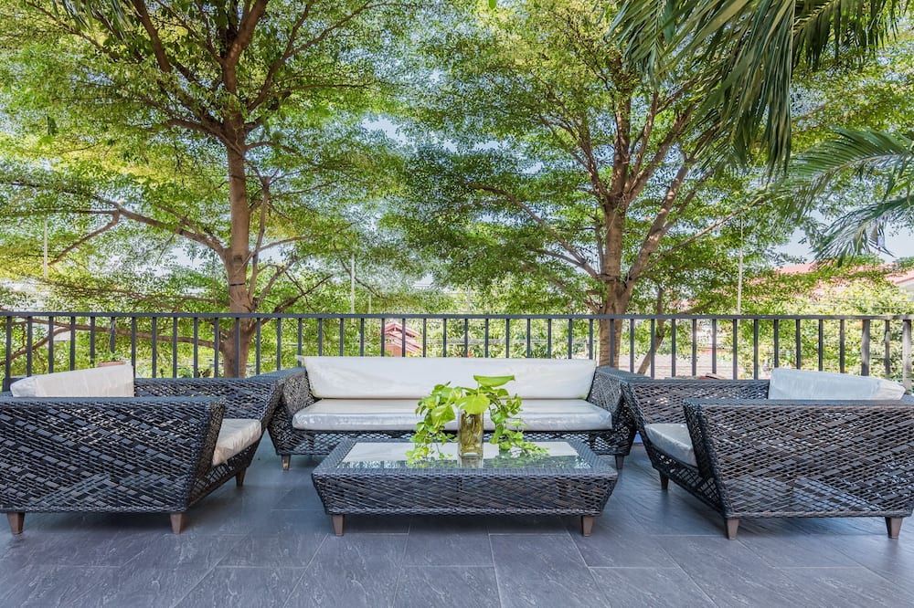 شرفة مرصوفة