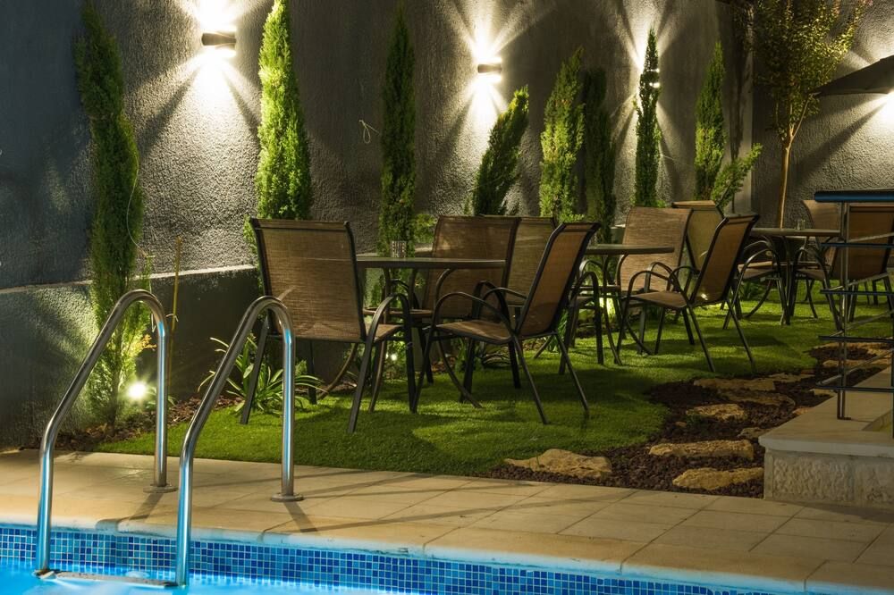 شرفة مرصوفة