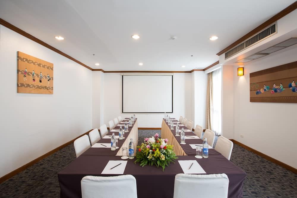 غرفة الاجتماعات