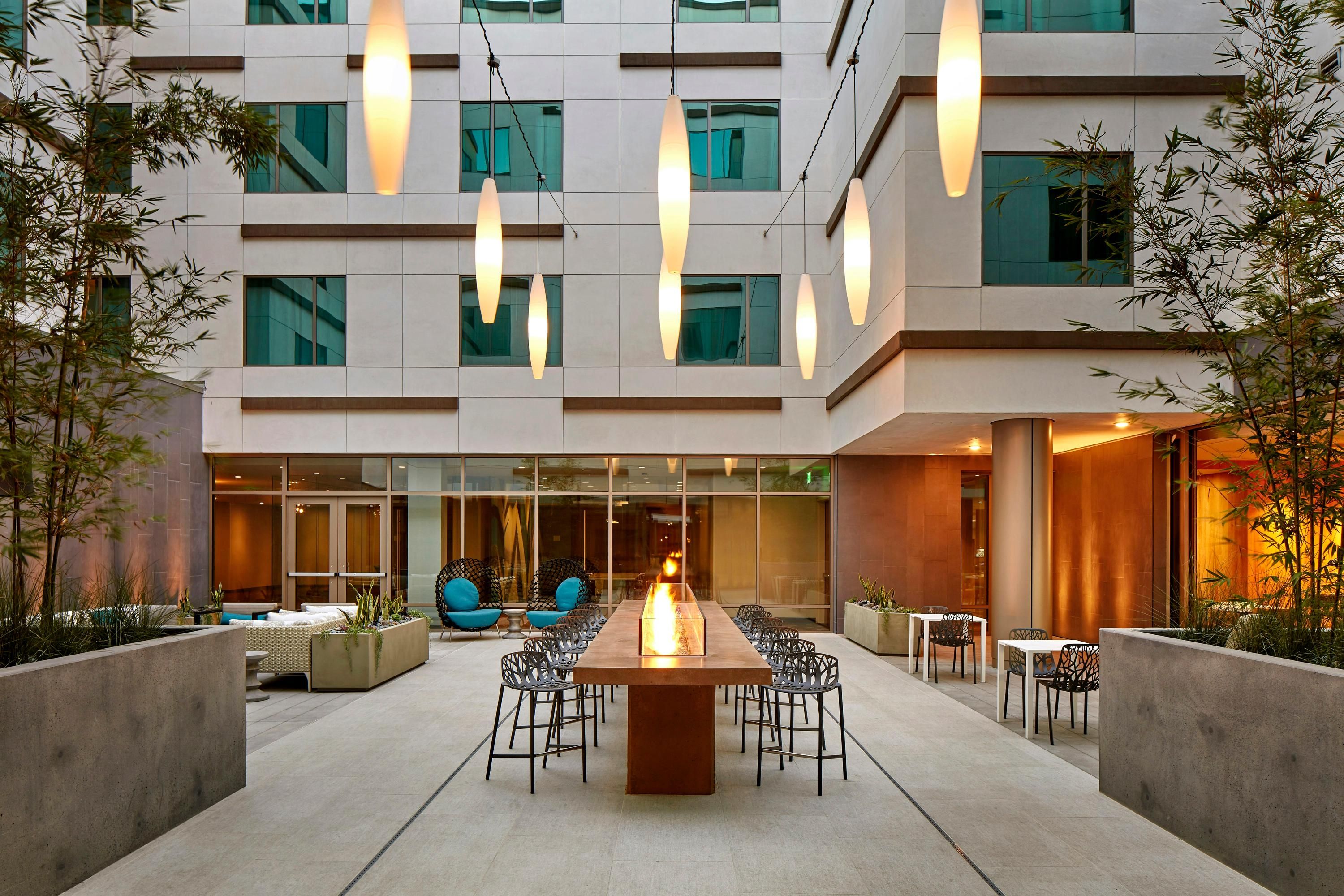 شرفة مرصوفة