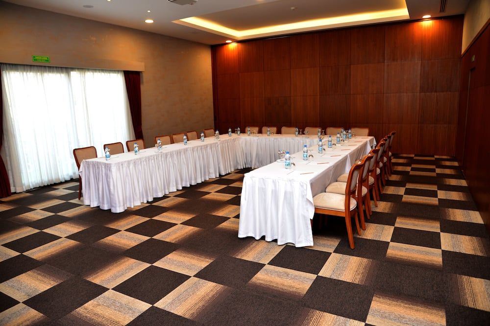 غرفة الاجتماعات