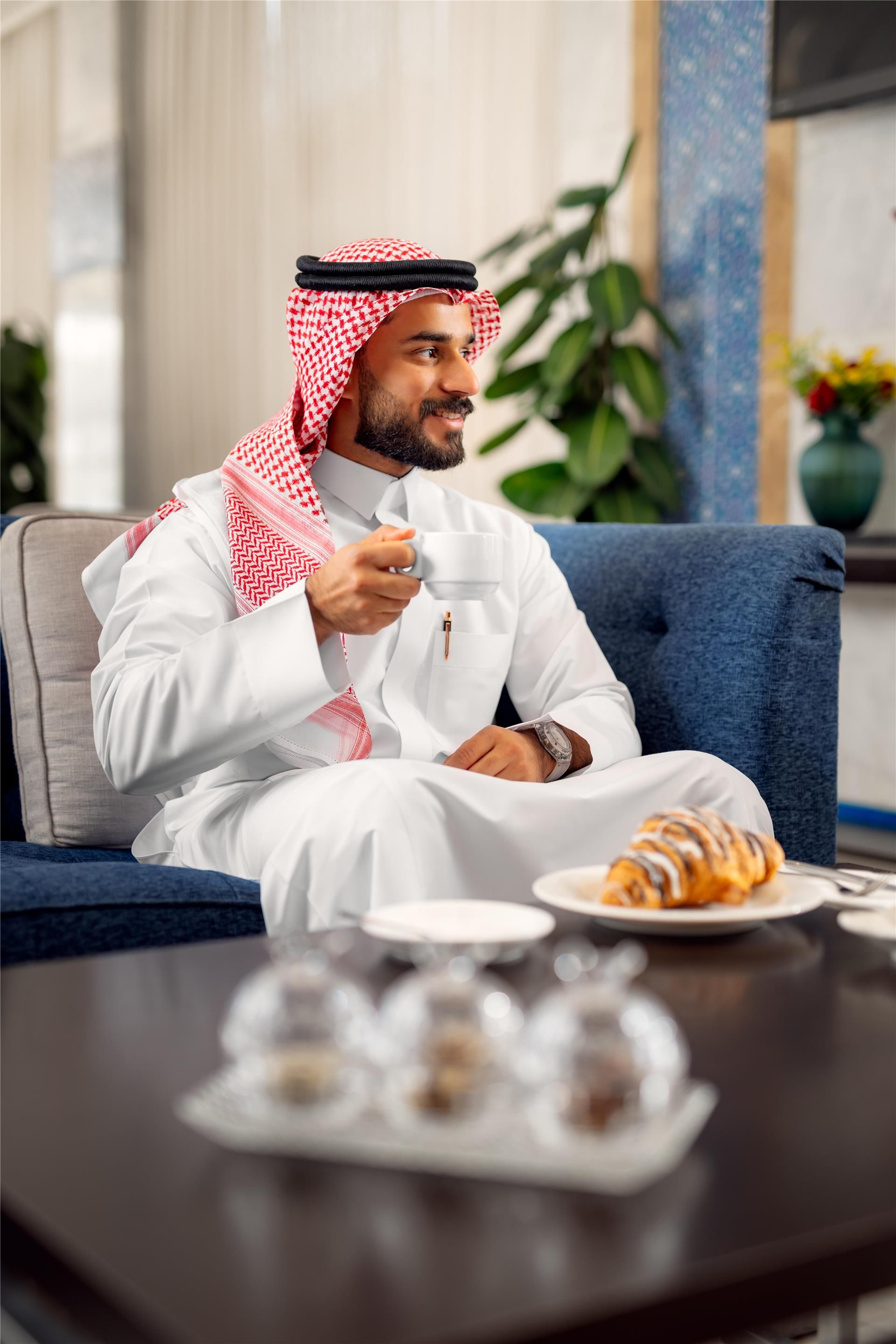 آخر