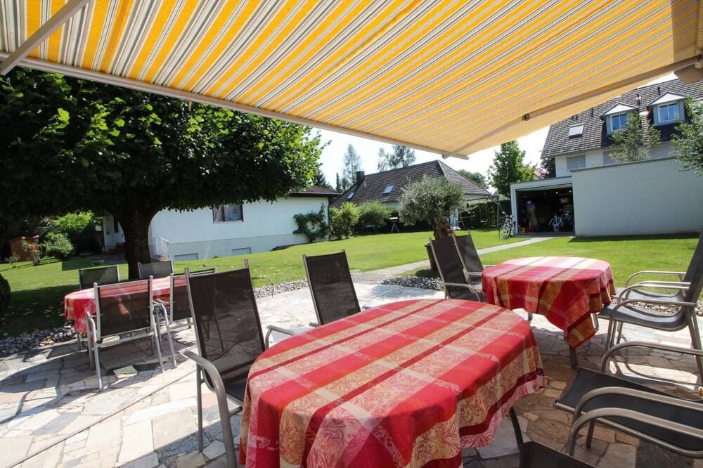 شرفة مرصوفة