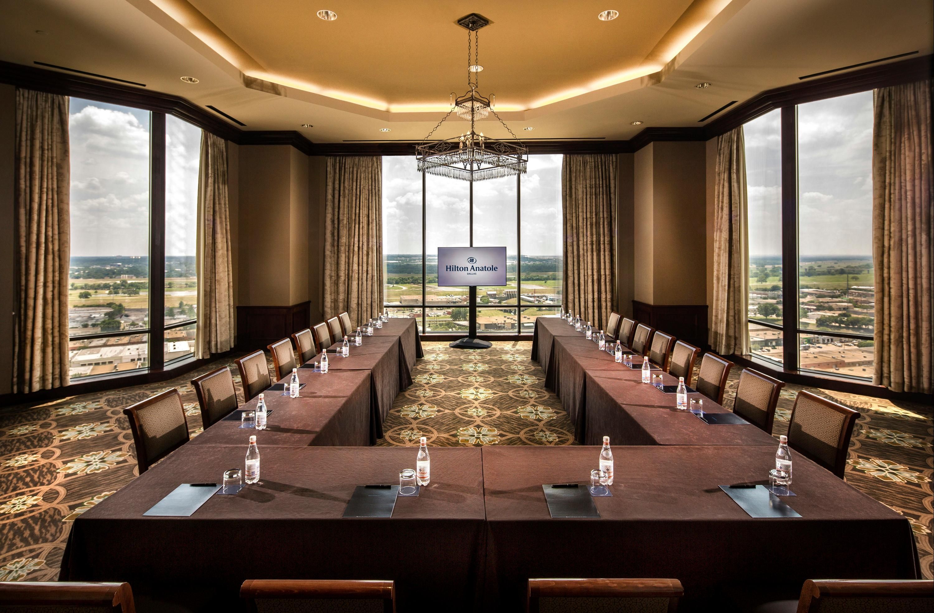 غرفة الاجتماعات