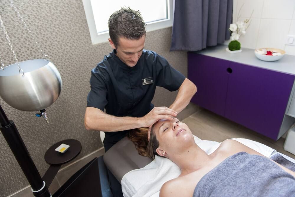 آخر