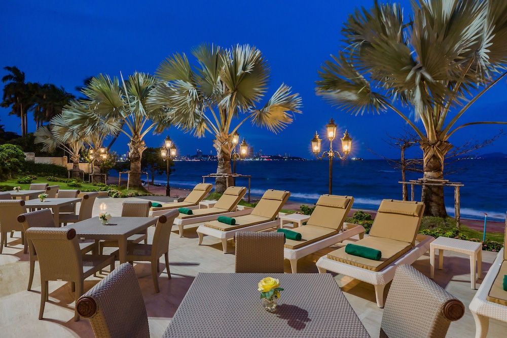 شرفة مرصوفة صورة