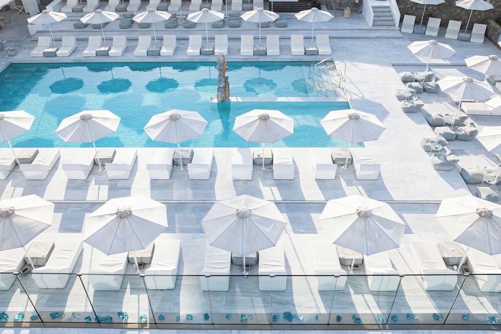 حوض السباحة صورة