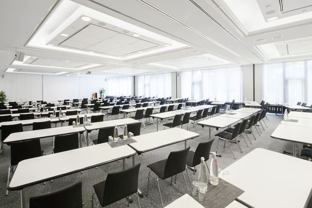 غرفة الاجتماعات