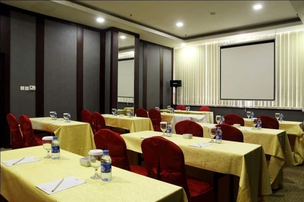 غرفة الاجتماعات