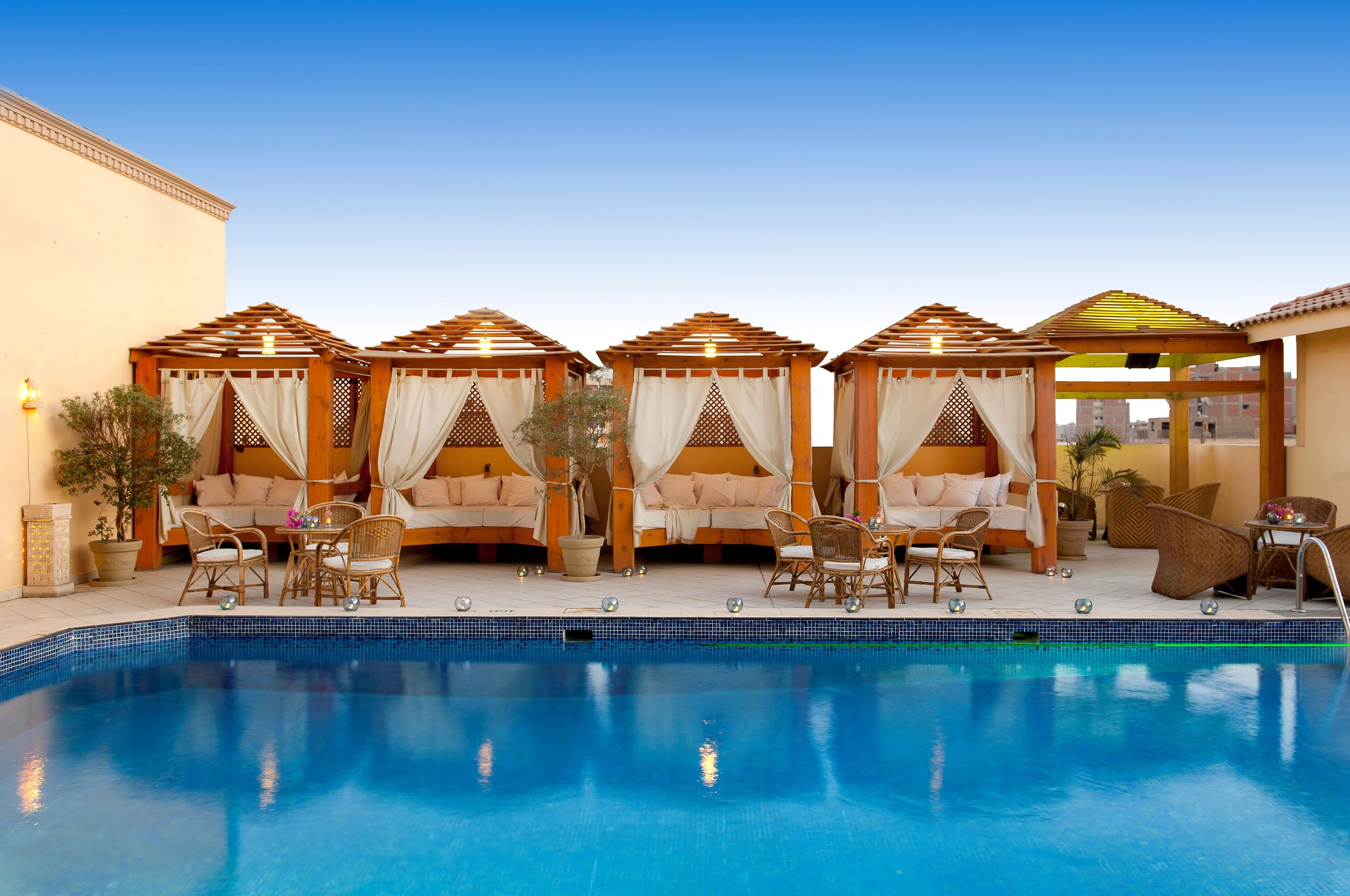 حوض السباحة صورة