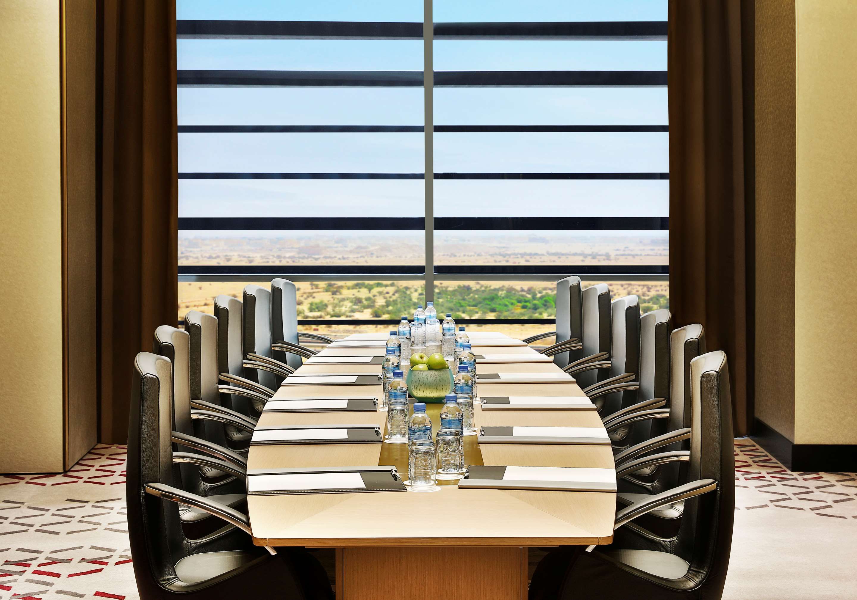 غرفة الاجتماعات