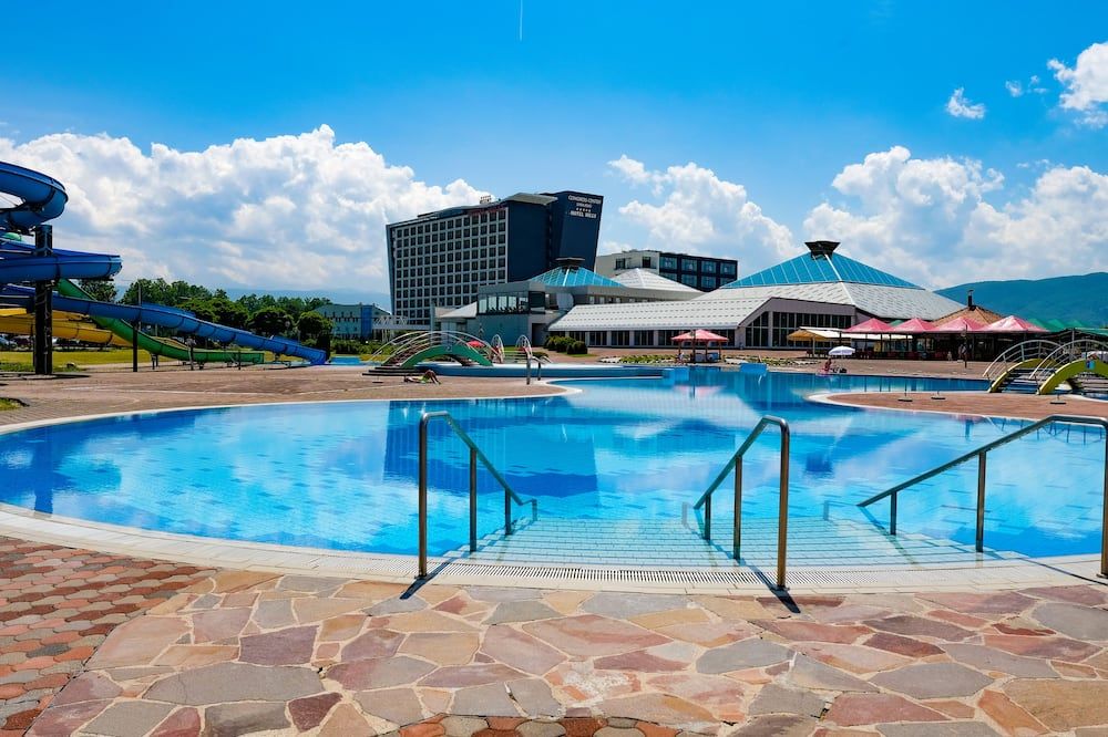 حوض السباحة صورة