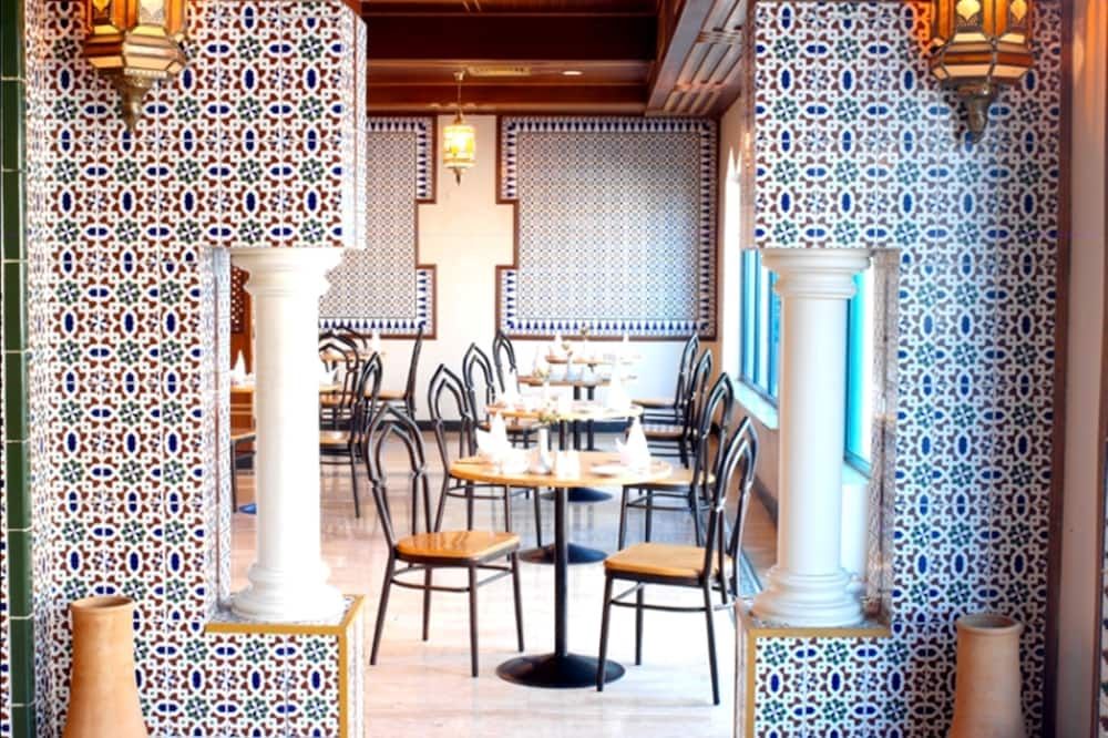مطعم