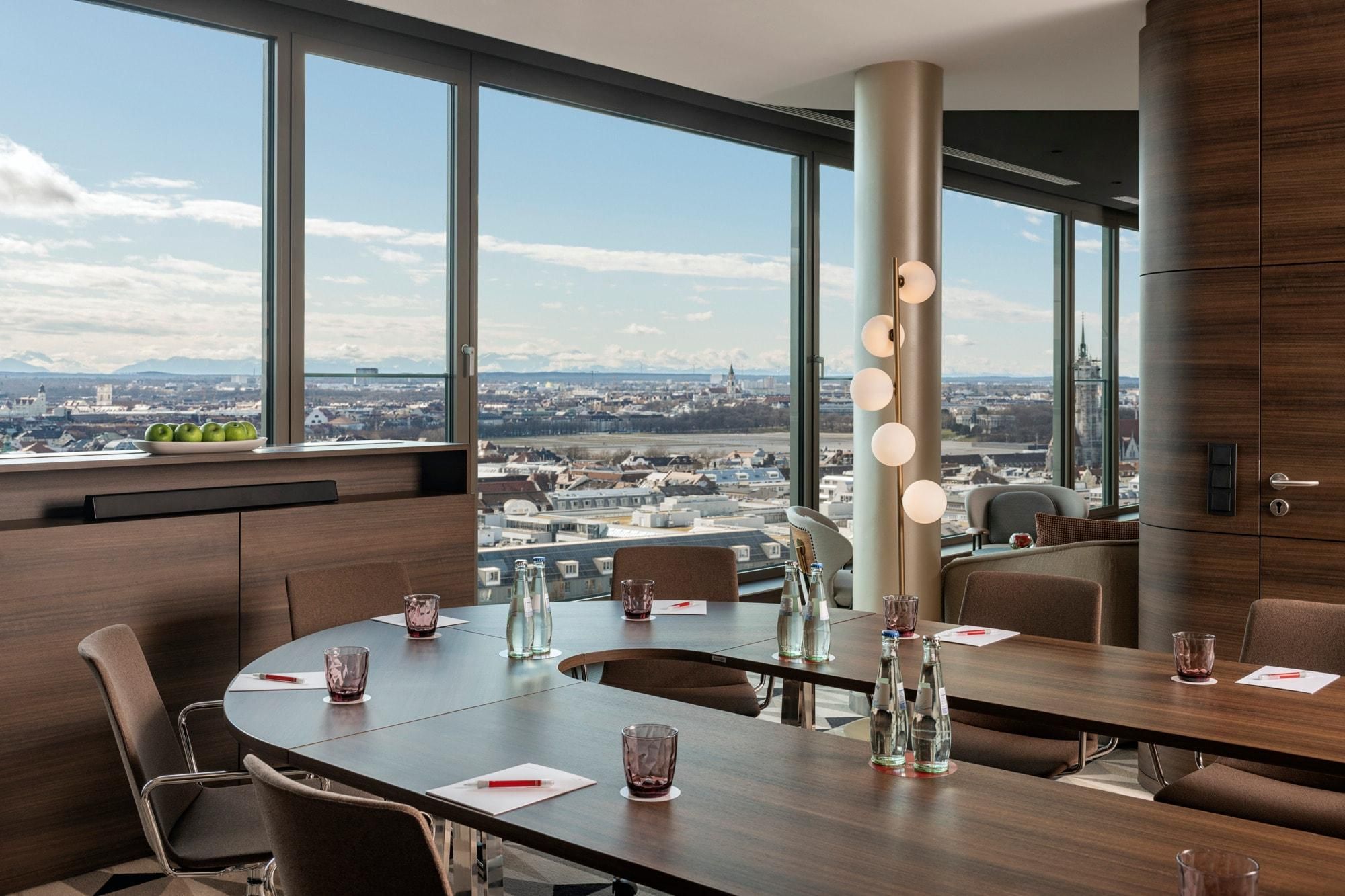 غرفة طعام صورة