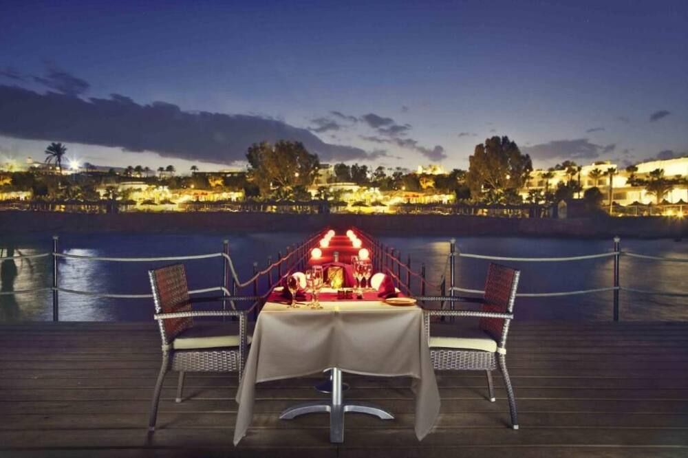 شرفة مرصوفة صورة