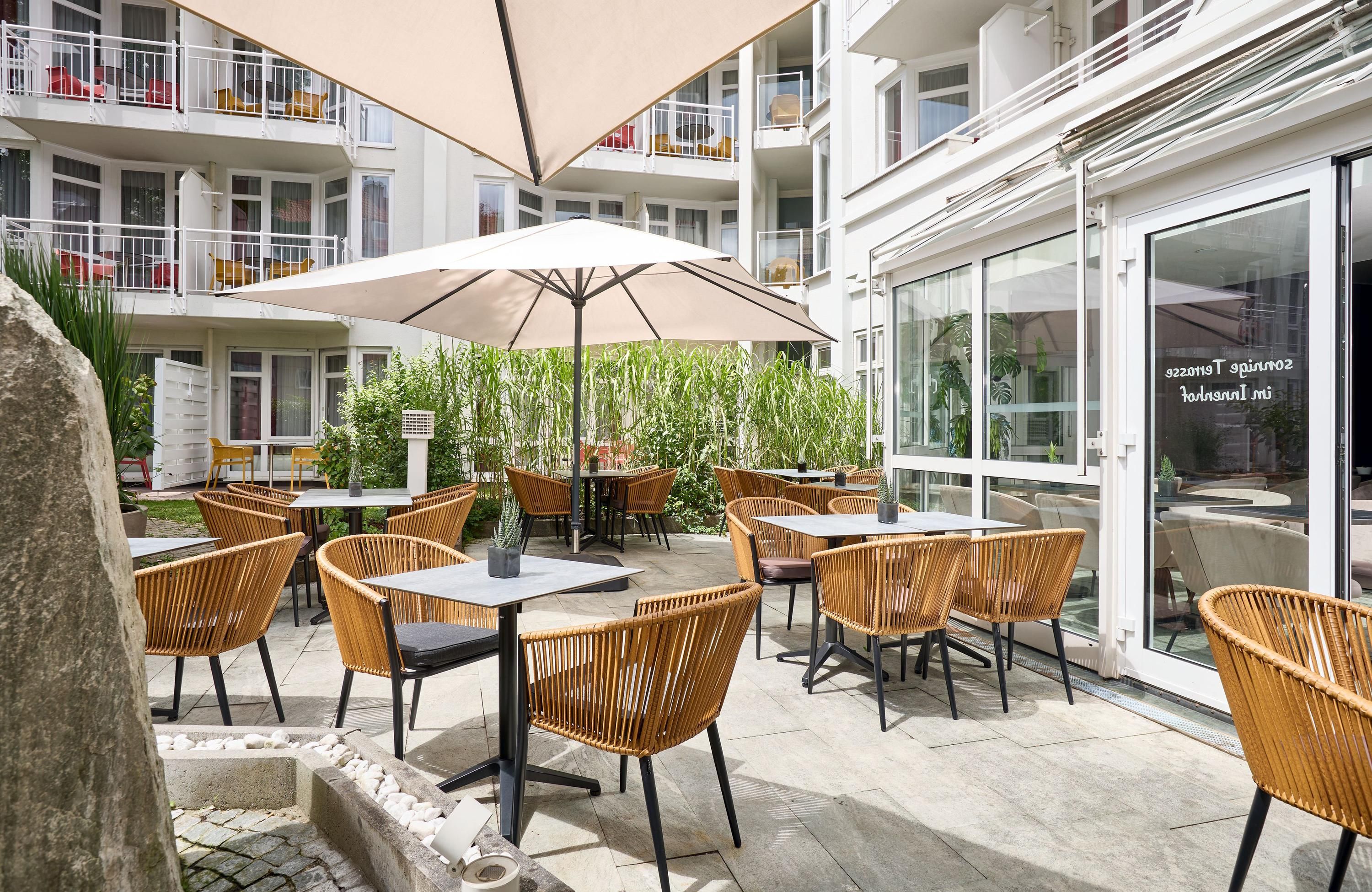 شرفة مرصوفة