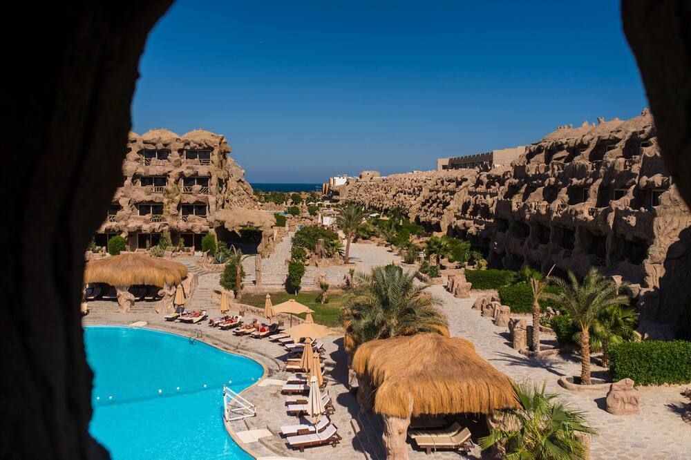حوض السباحة صورة