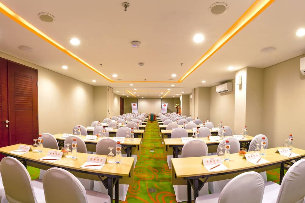 غرفة الاجتماعات