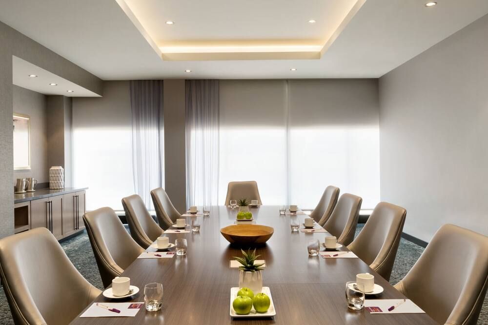 غرفة الاجتماعات