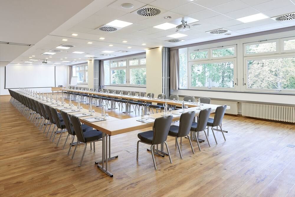 غرفة الاجتماعات