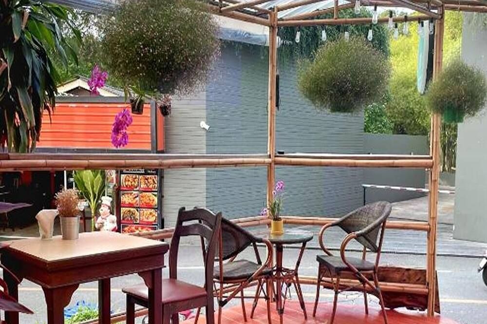 شرفة مرصوفة