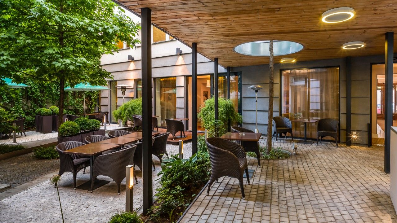 شرفة مرصوفة صورة