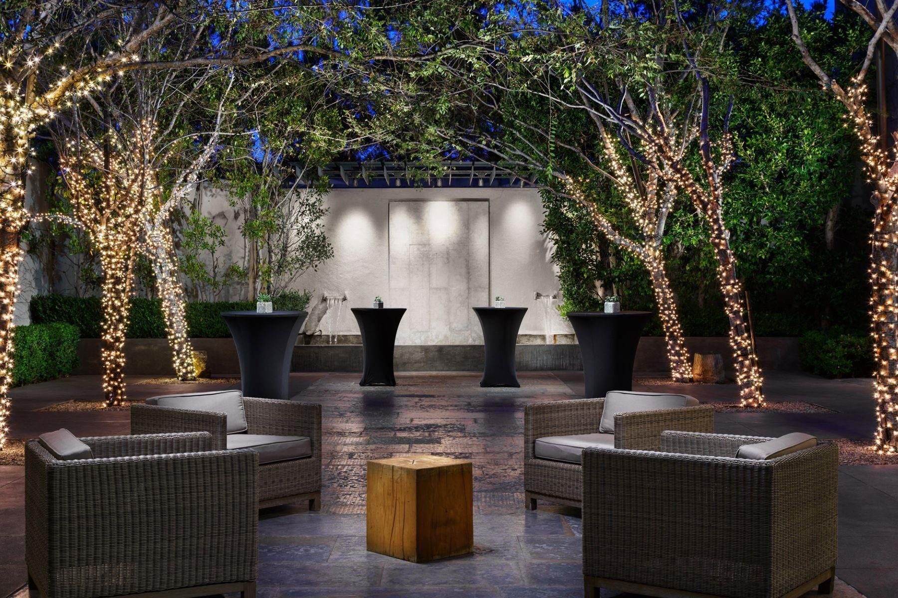 شرفة مرصوفة