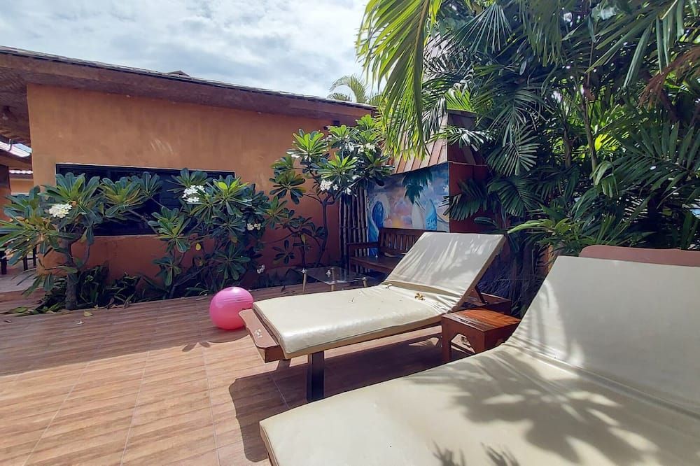 شرفة مرصوفة