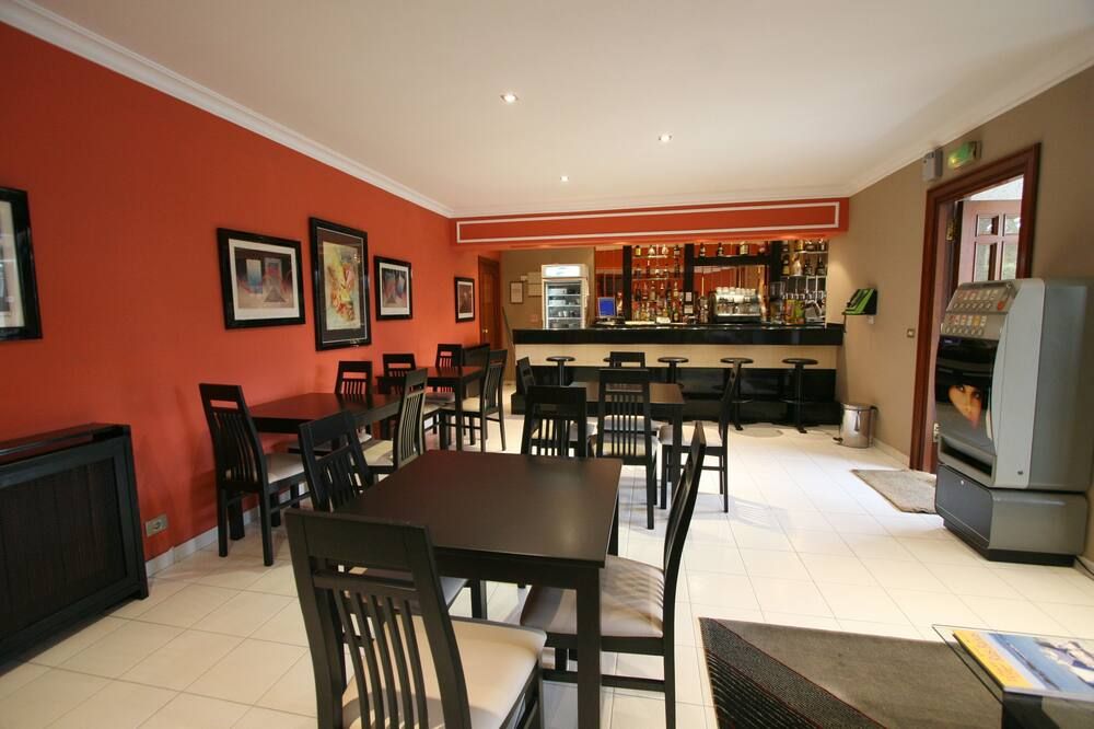 آخر