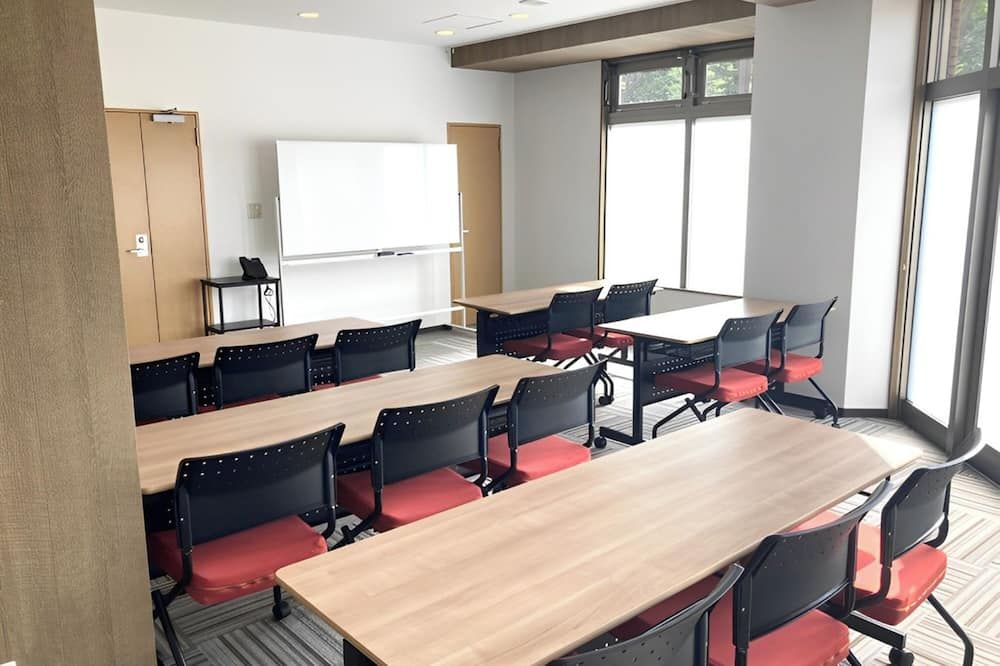 غرفة الاجتماعات