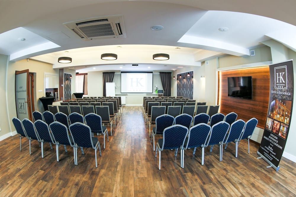 غرفة الاجتماعات