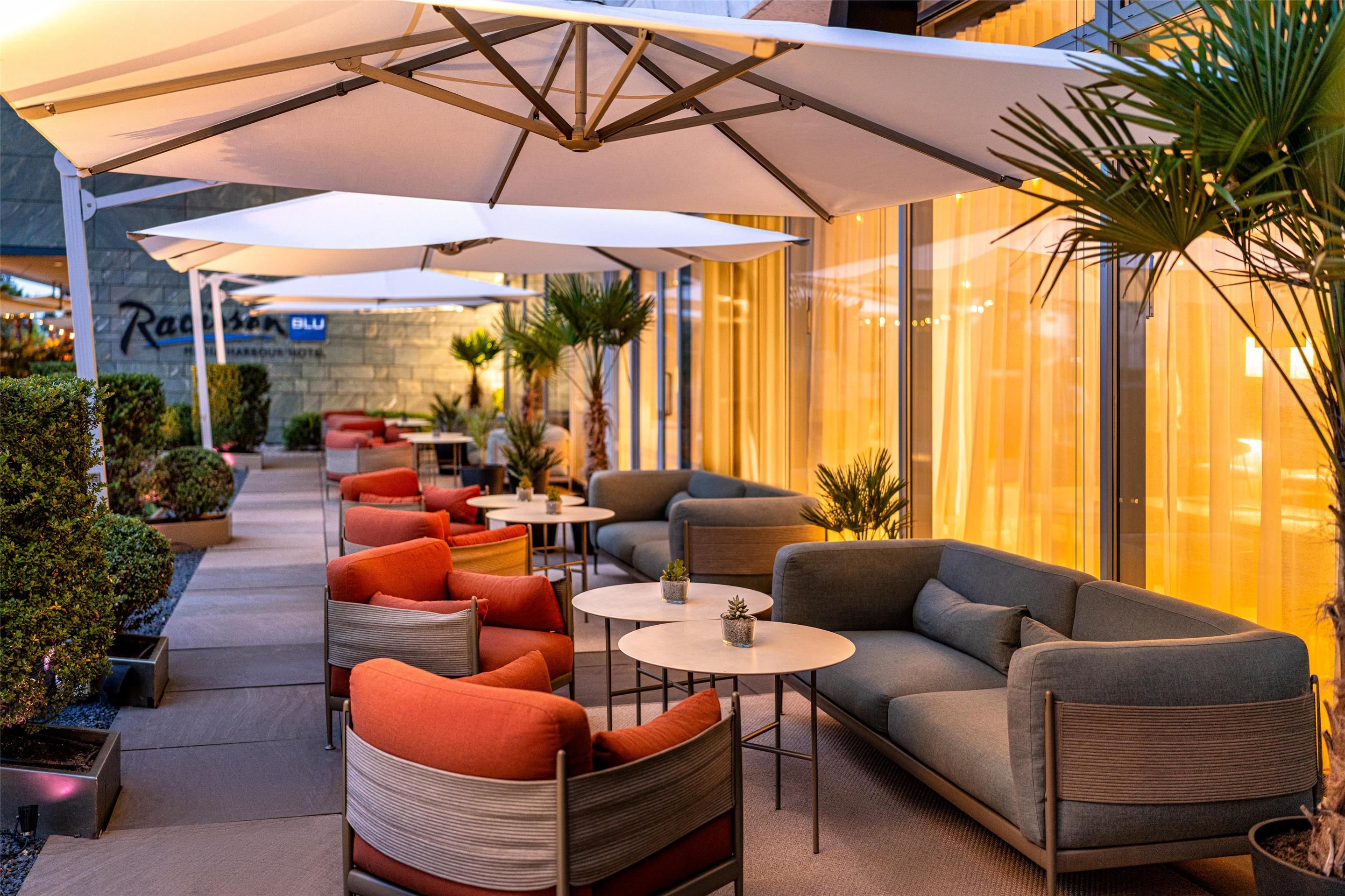 شرفة مرصوفة