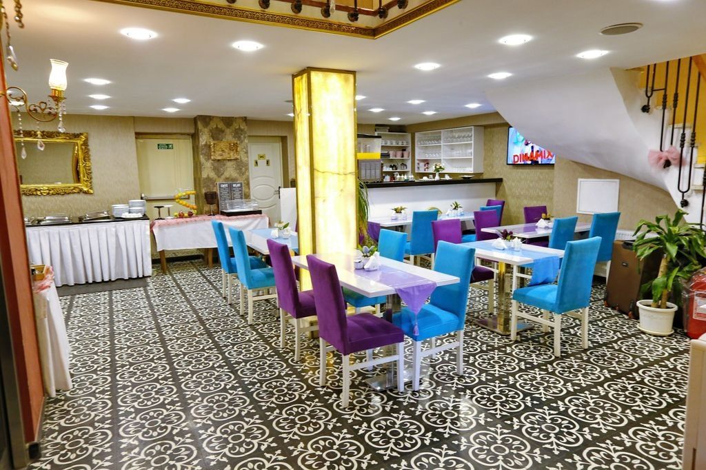 مطعم