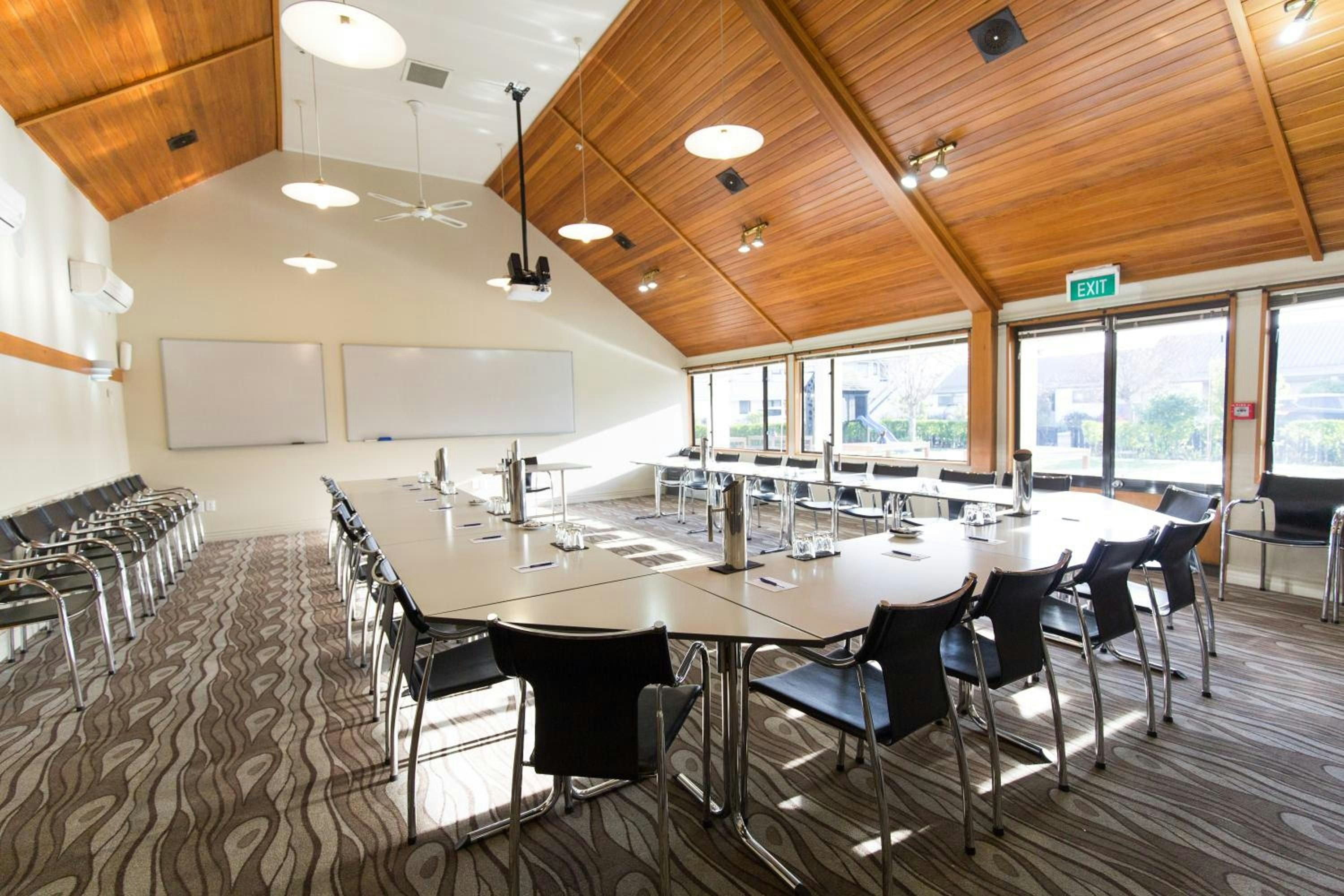 غرفة الاجتماعات