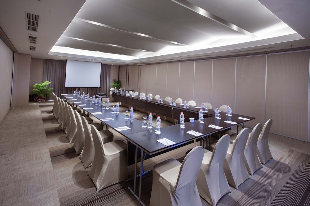 غرفة الاجتماعات