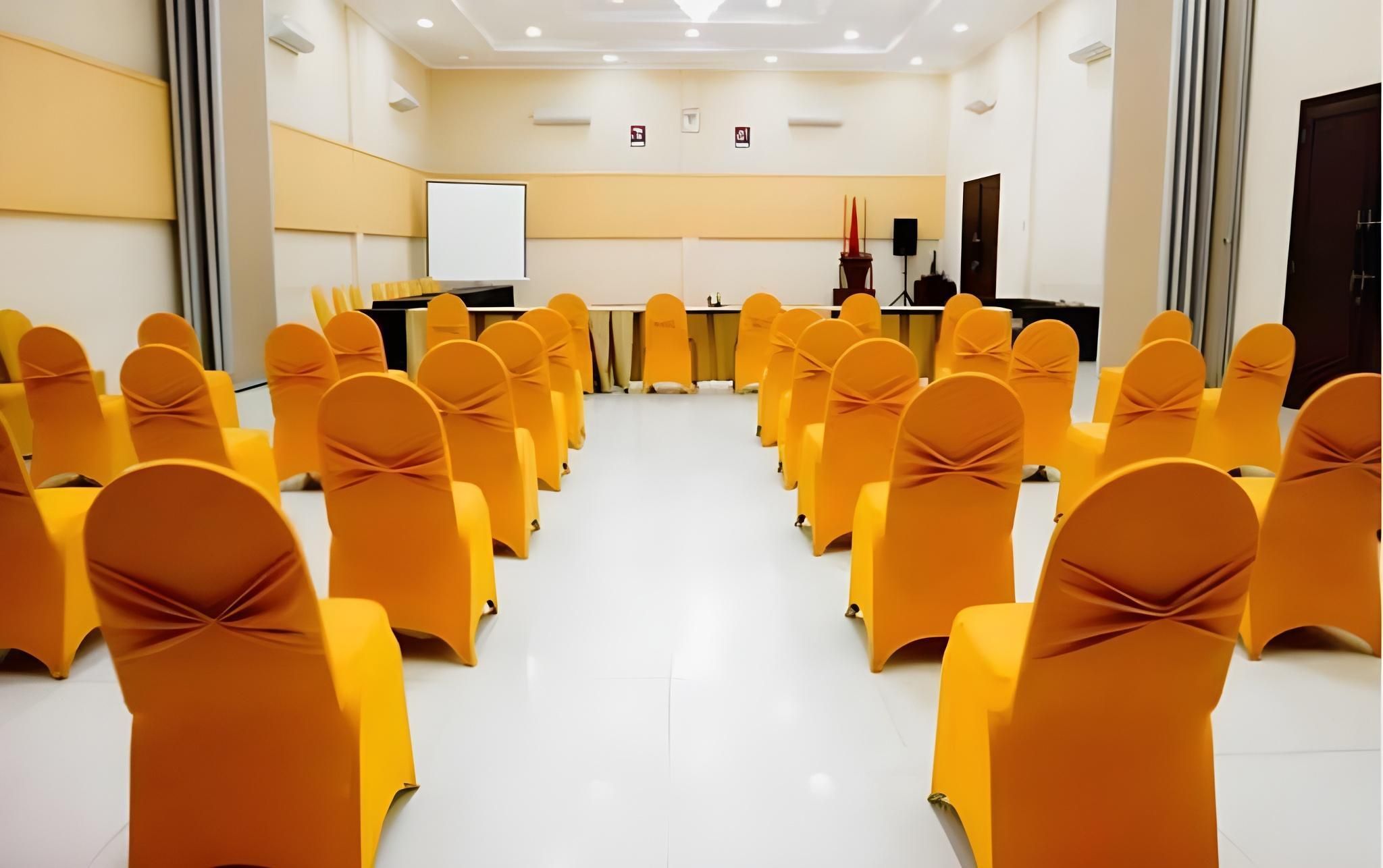 غرفة الاجتماعات